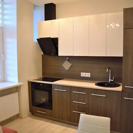 Cozy 2-rooms Flat In The Historical Heart Of