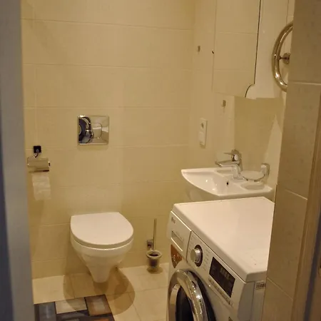 Cozy 2-rooms Flat In The Historical Heart Of *